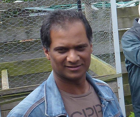 Radjinder Mangroe moet stoppen met z’n Hollandse Kroppers